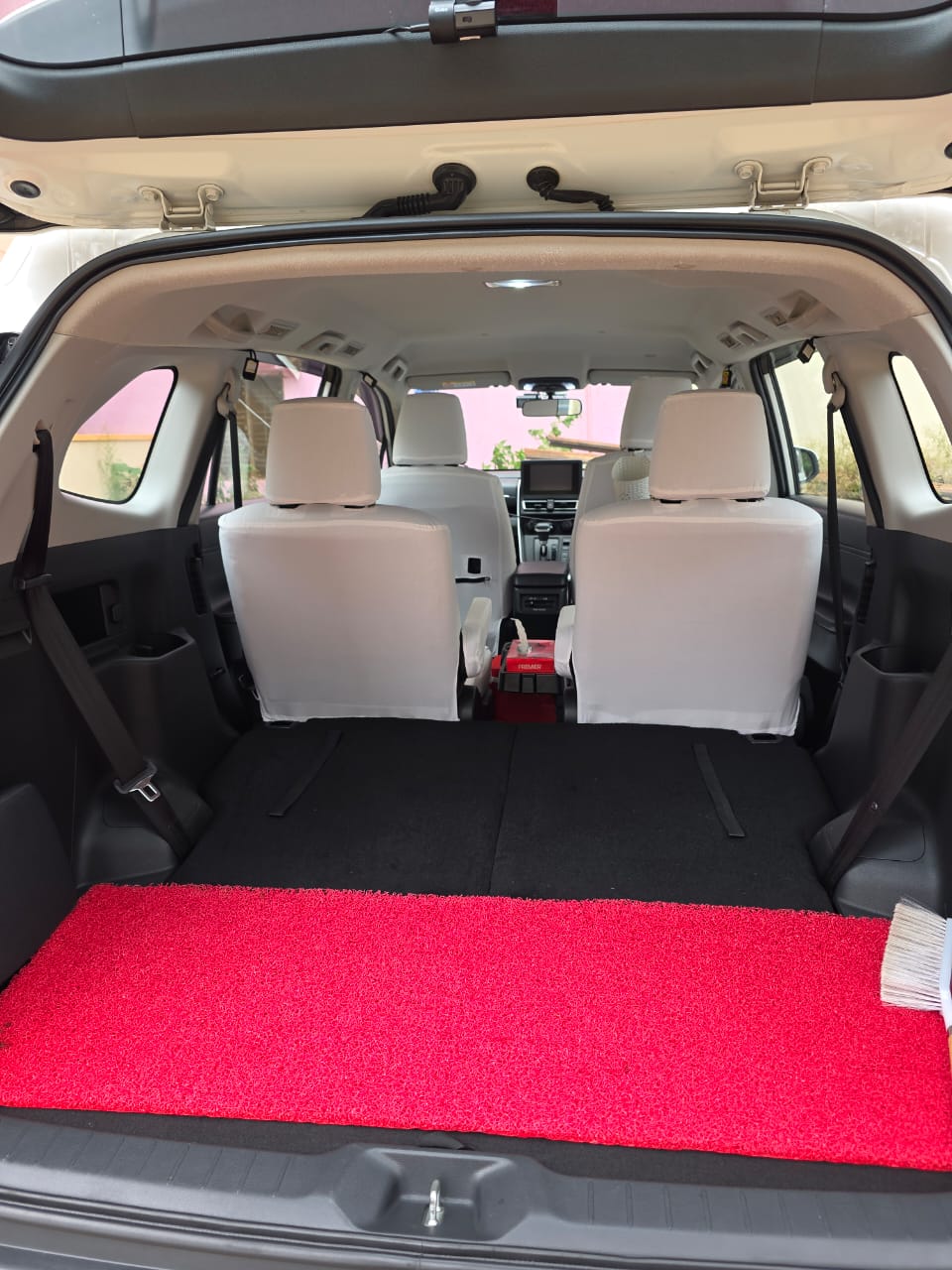 Open boot of the car with a wide luggage space